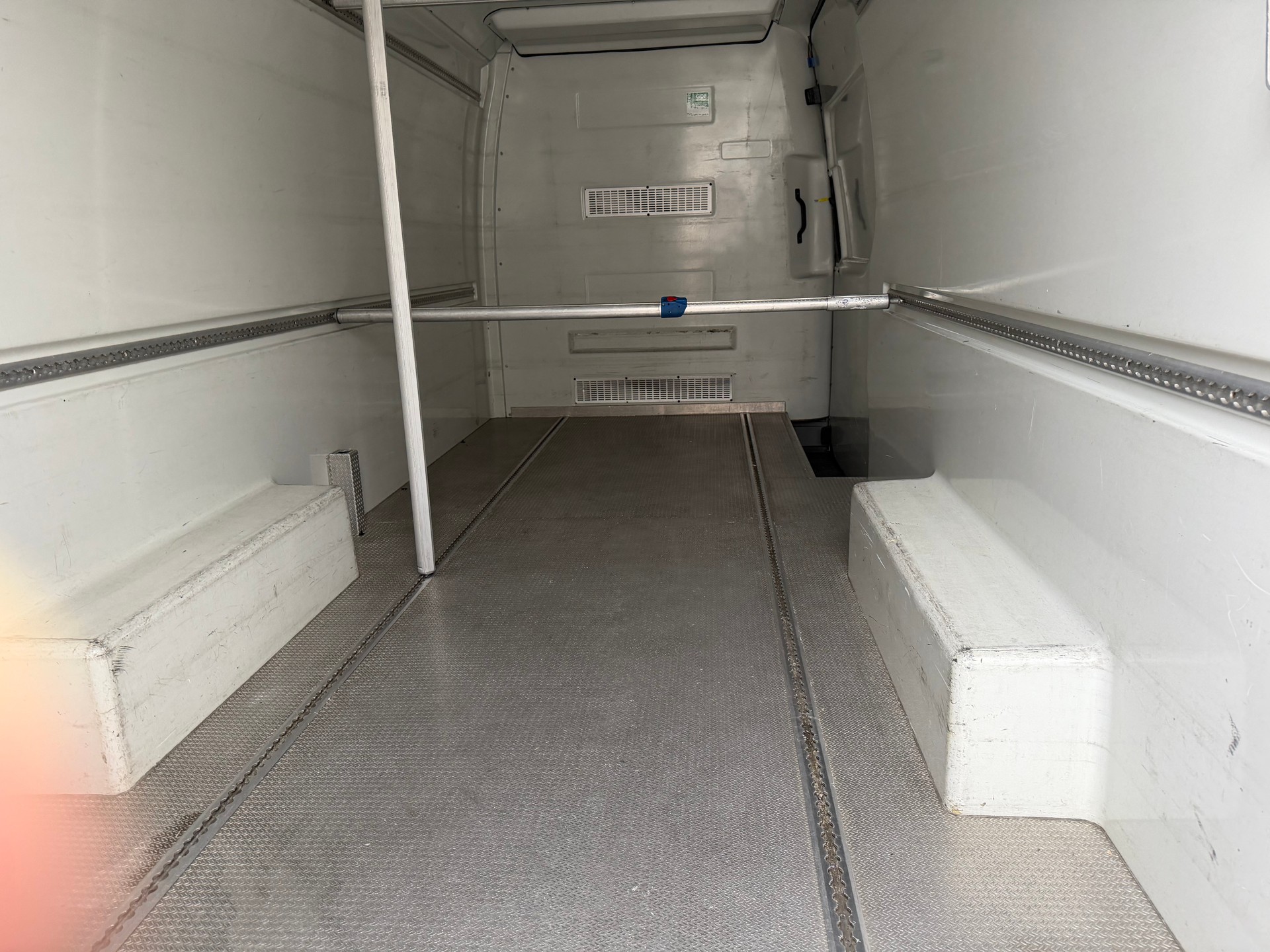VW Crafter 35 2.0 BiTDI CR-image-3