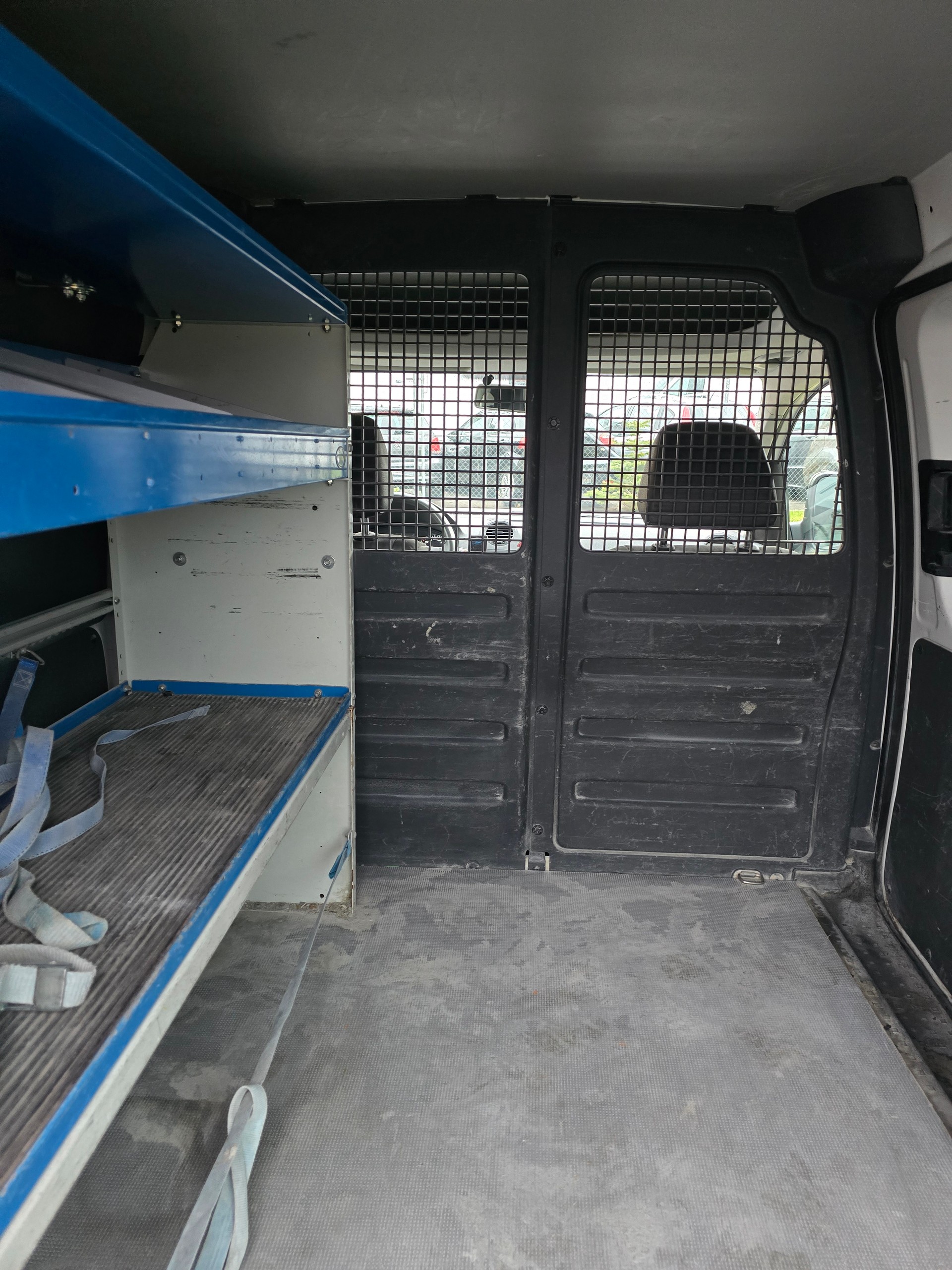 VW Caddy 1.6 TDI-image-11