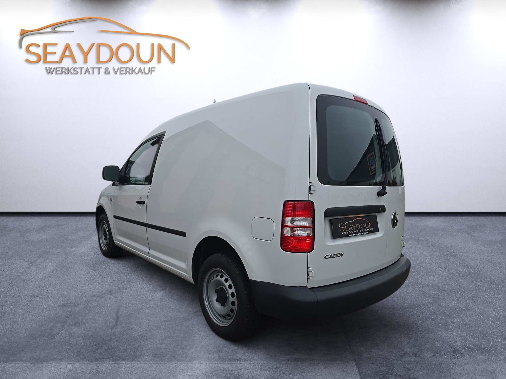 VW Caddy 1.6 TDI-showroom-element-2
