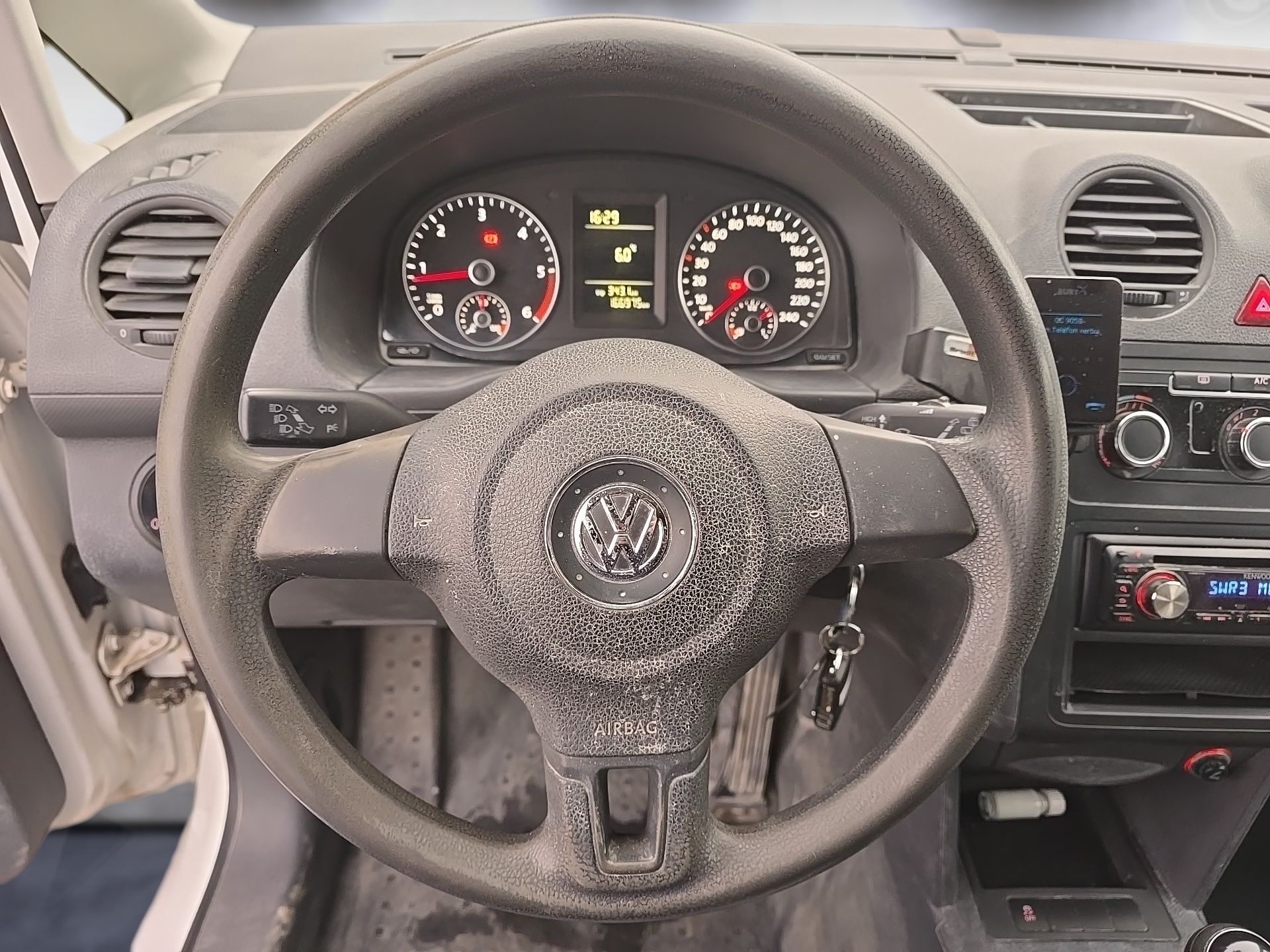 VW Caddy 1.6 TDI-image-7