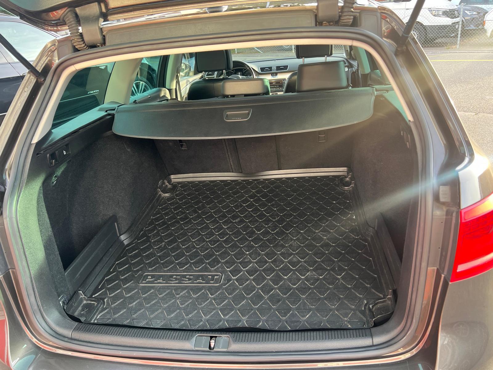 VW Passat Variant 2.0 TDI 177 BlueMT High.DSG 4m-image-10