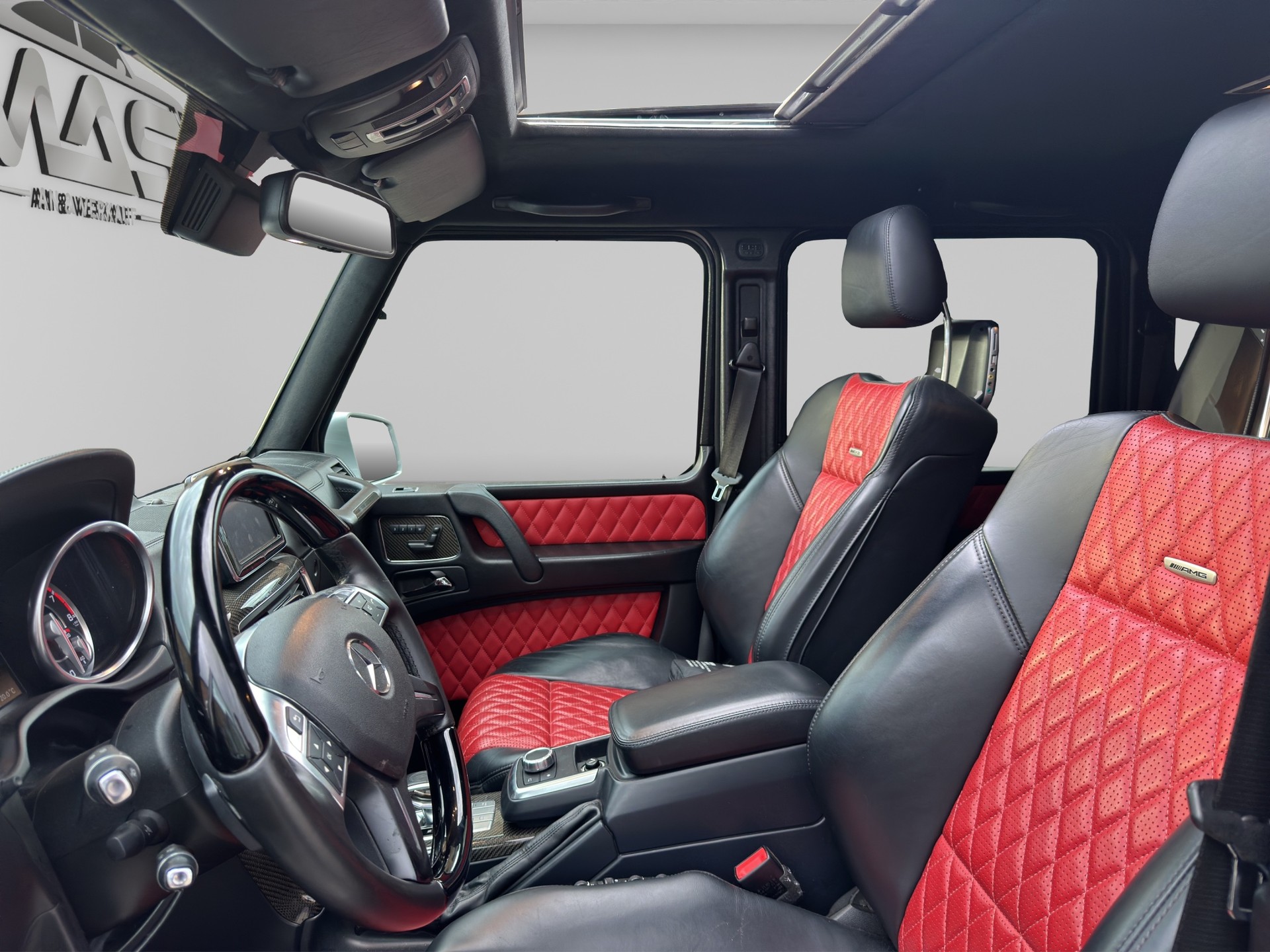 MERCEDES-BENZ G 63 AMG Automatic-image-8