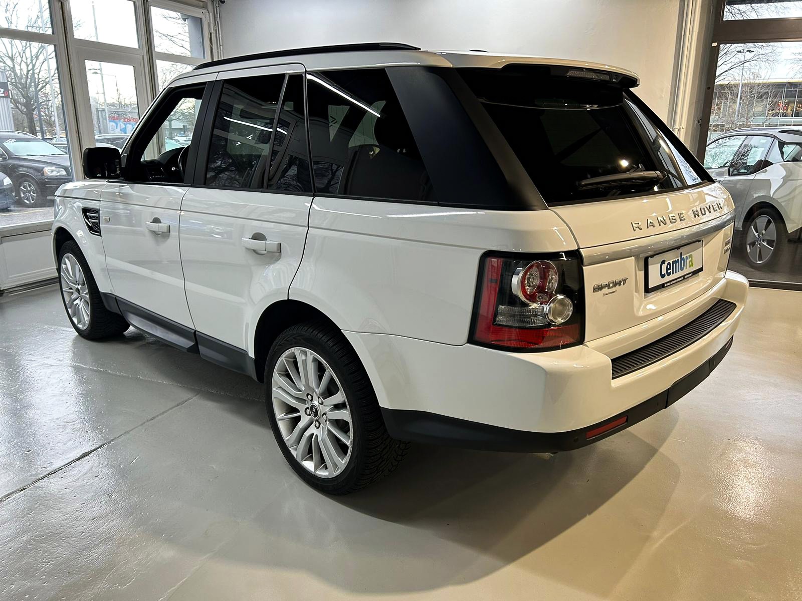 LAND ROVER Range Rover Sport 3.0 TDV6 HSE Automatic-showroom-element-3