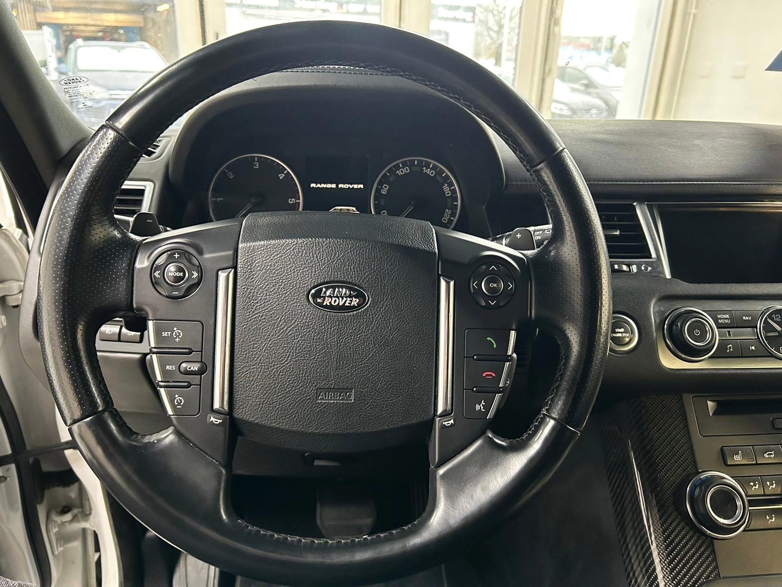 LAND ROVER Range Rover Sport 3.0 TDV6 HSE Automatic-image-15