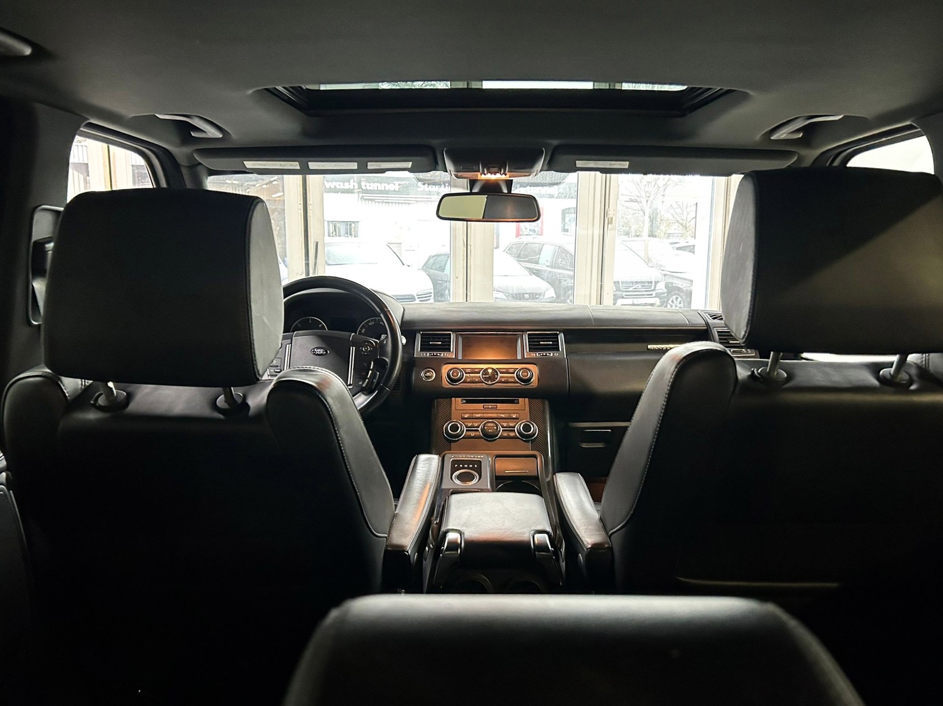 LAND ROVER Range Rover Sport 3.0 TDV6 HSE Automatic-image-17