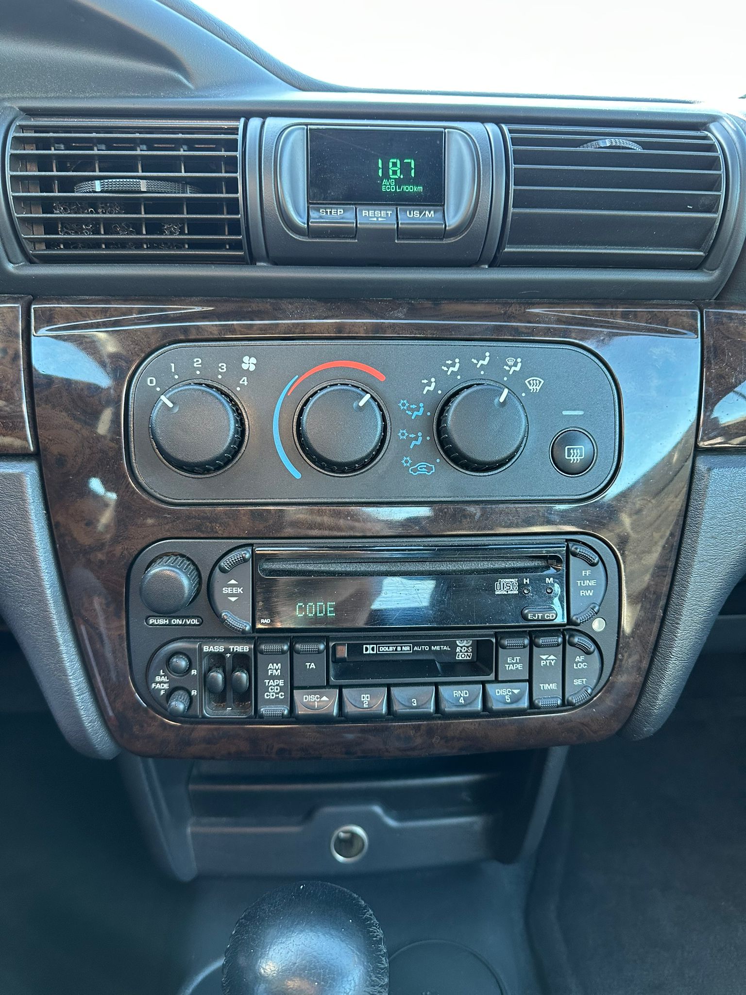 CHRYSLER Sebring 2.7 V6 Touring (LX)-image-18