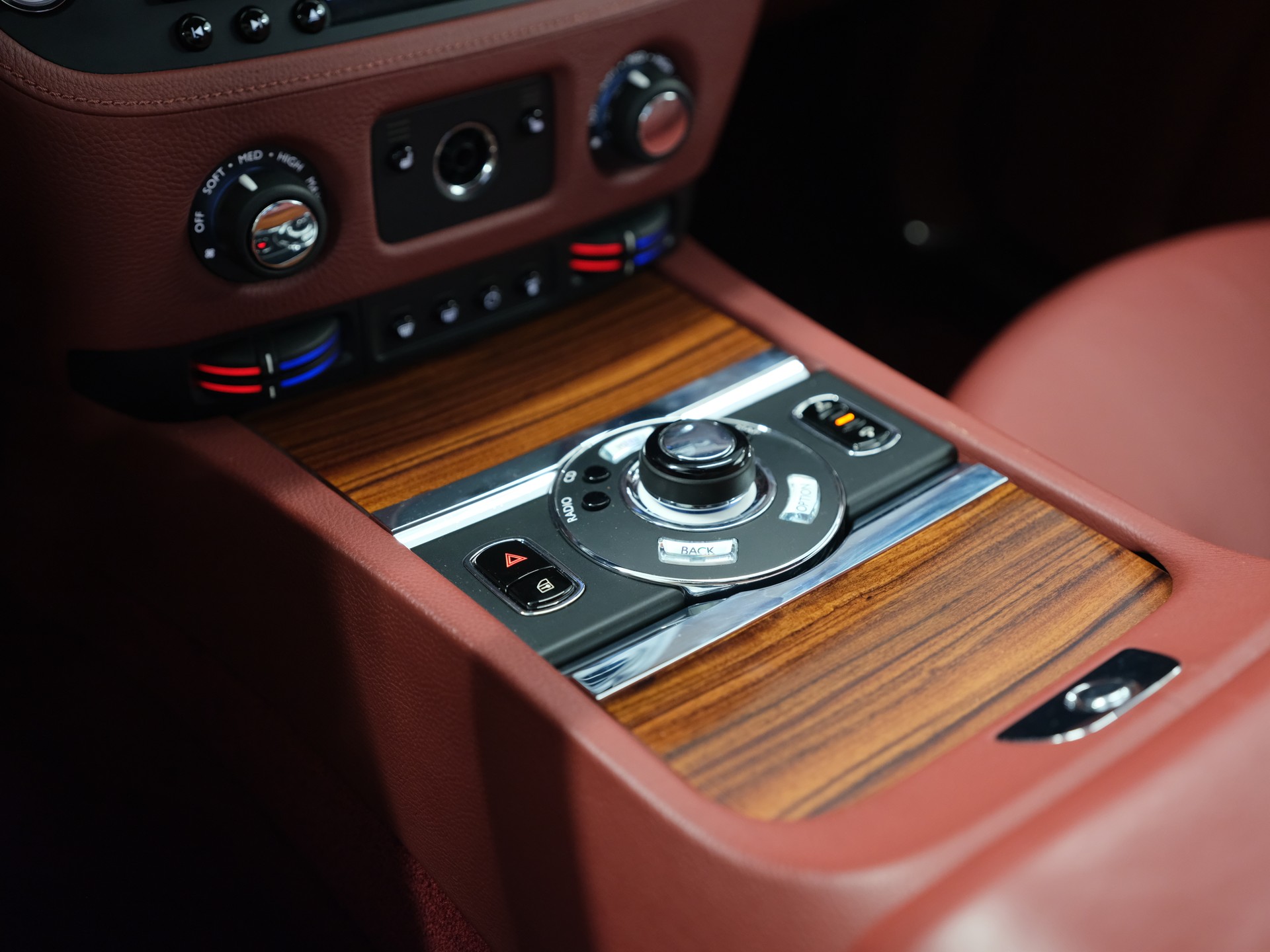ROLLS-ROYCE Ghost 6.6 V12-image-26