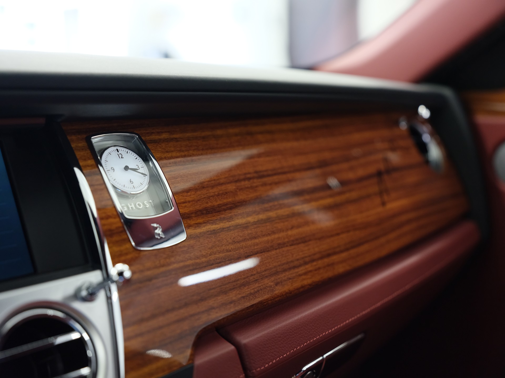 ROLLS-ROYCE Ghost 6.6 V12-image-27