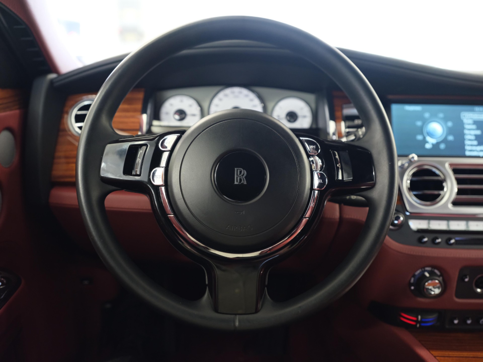 ROLLS-ROYCE Ghost 6.6 V12-image-20