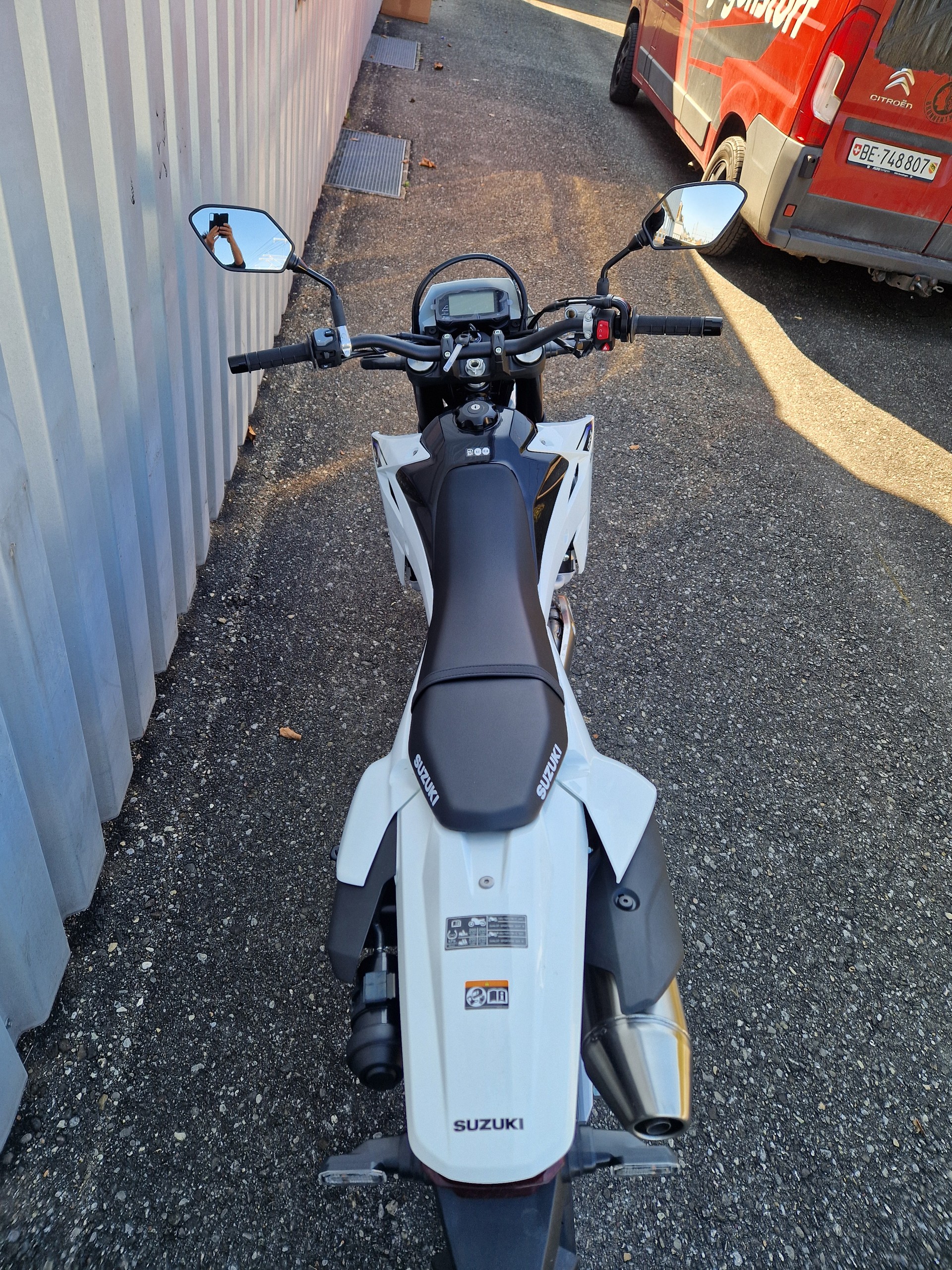 SUZUKI DR-Z4SM-image-5