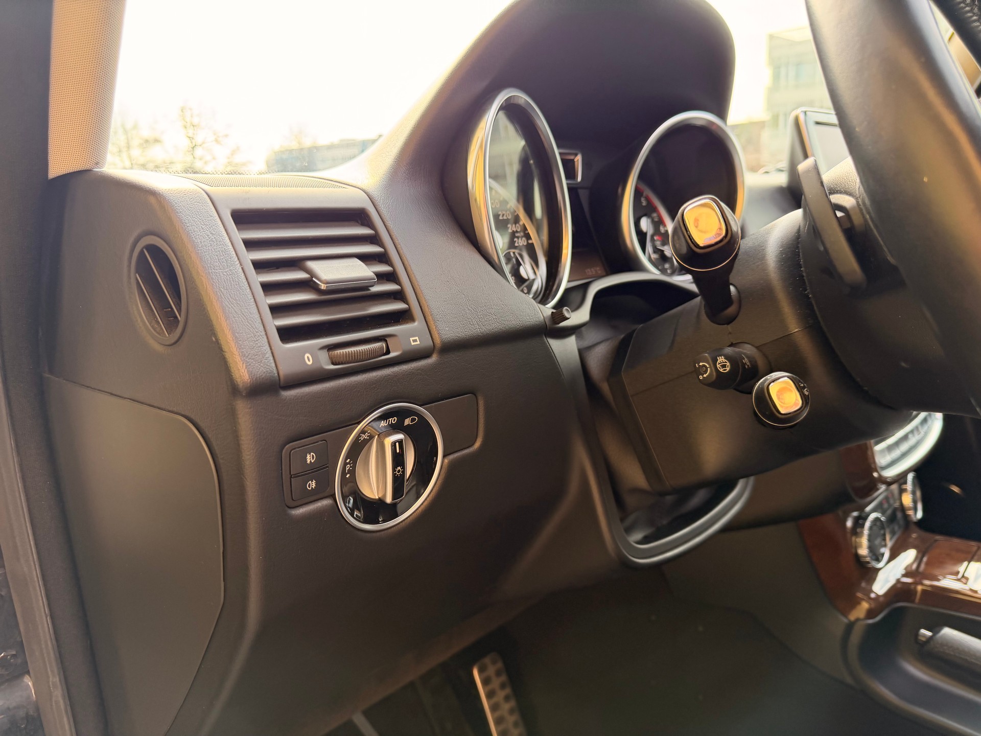MERCEDES-BENZ G 350 BlueTEC 7G-Tronic-image-14