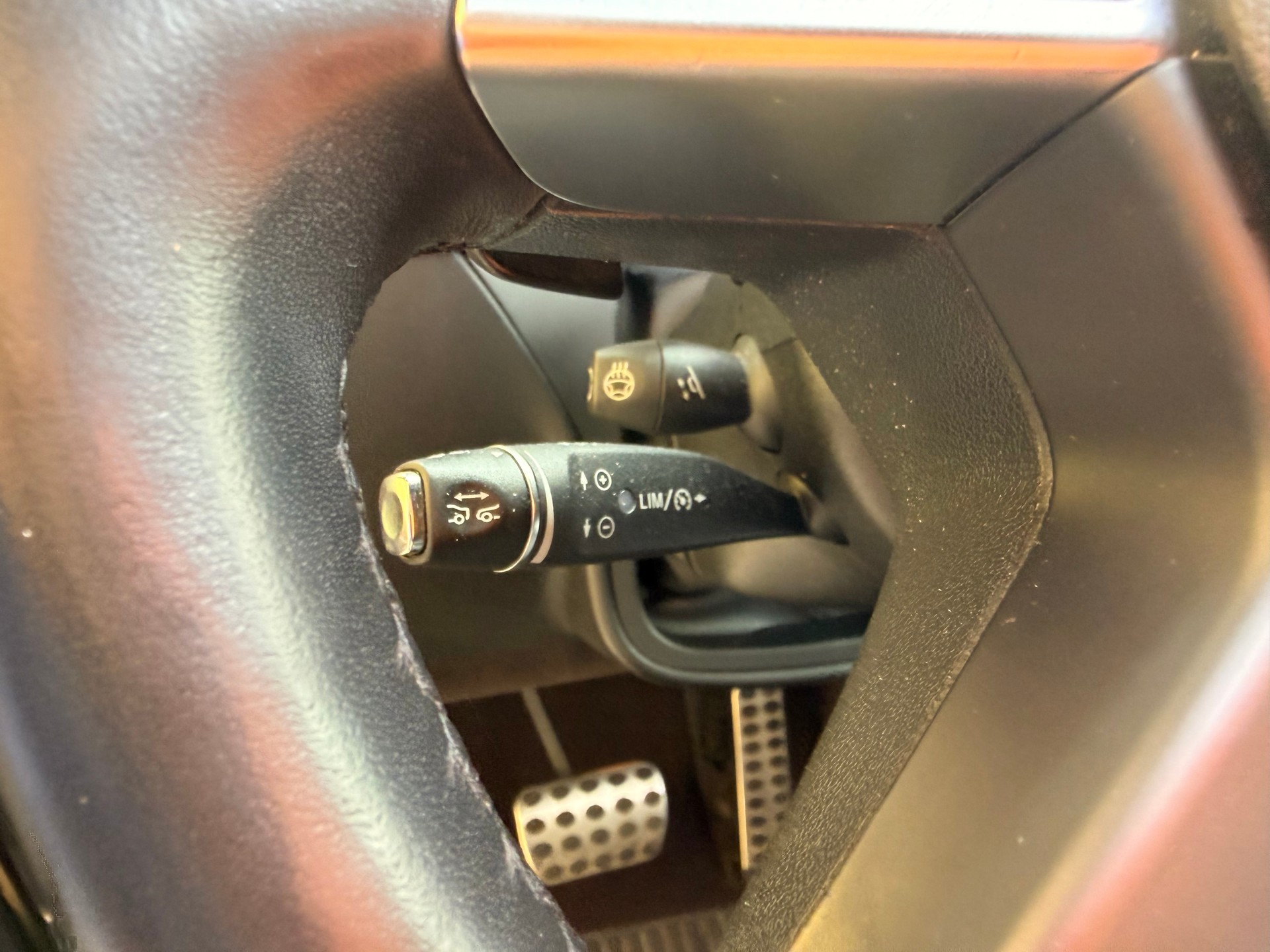 MERCEDES-BENZ G 350 BlueTEC 7G-Tronic-image-15