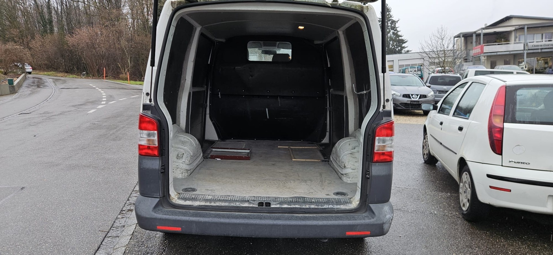VW T5 2.0 TDI-image-2