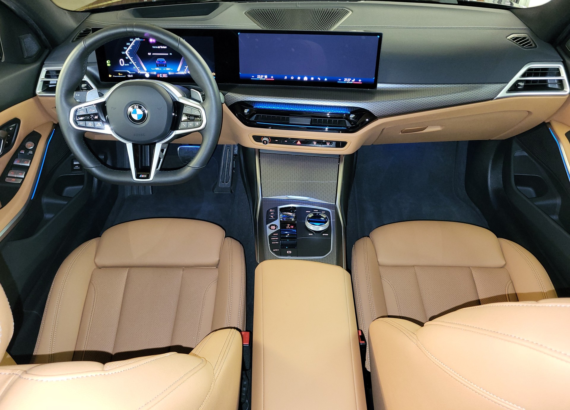 BMW 320d xDrive 48V Touring Steptronic M Sport-image-16