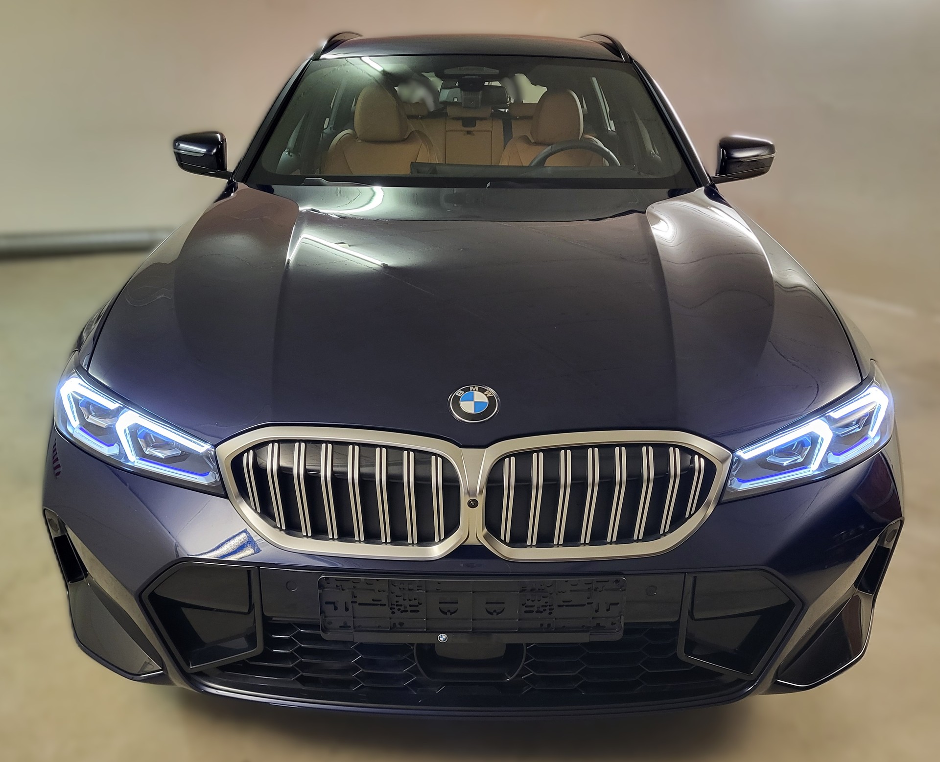 BMW 320d xDrive 48V Touring Steptronic M Sport-image-4