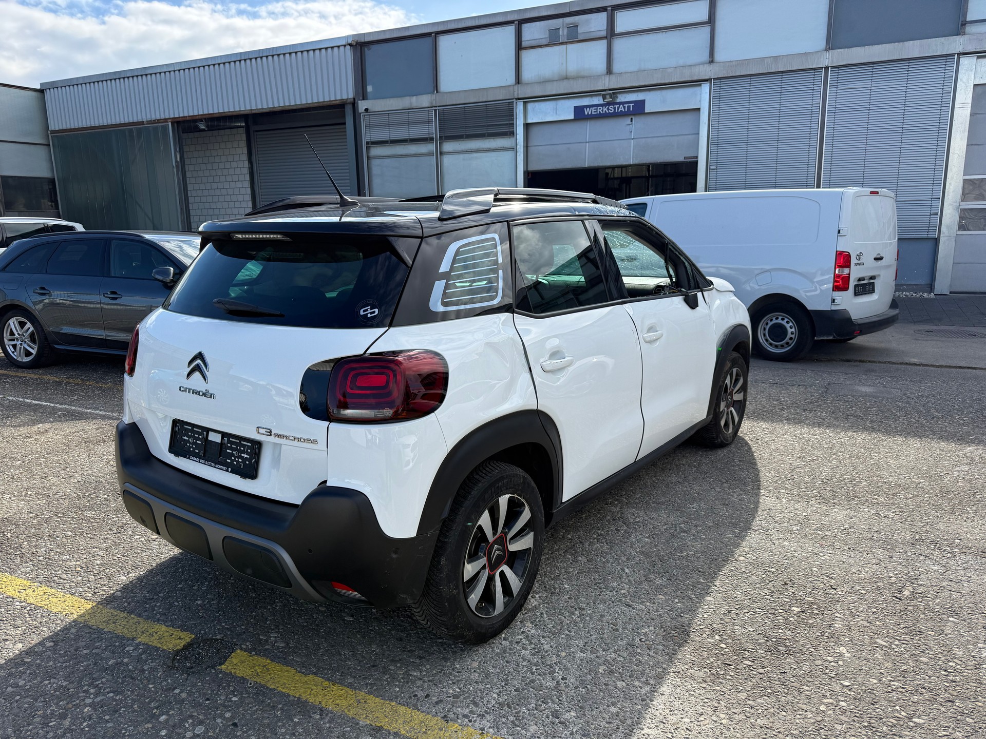 CITROEN C3 Aircross 1.2i PureTech Swiss Edition+ EAT6-image-4
