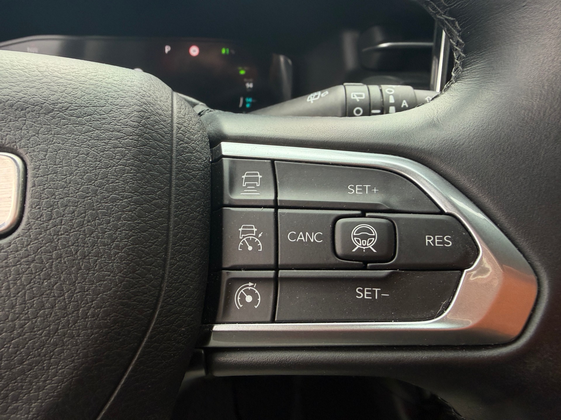 JEEP Compass 1.3 T PHEV S Plus AWD-image-11