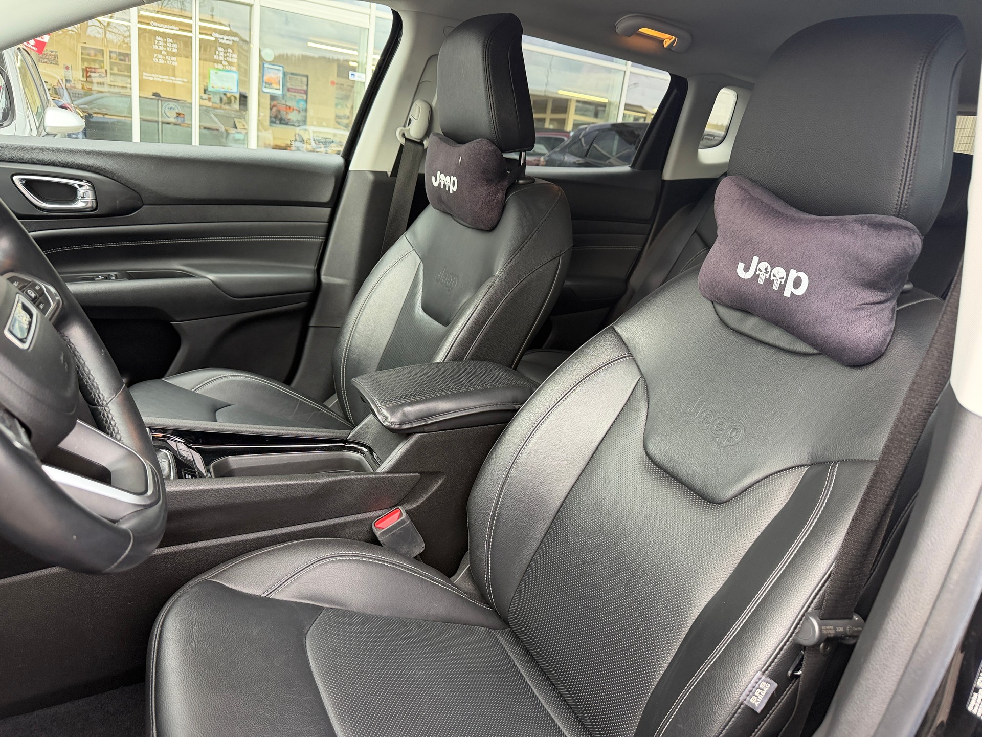 JEEP Compass 1.3 T PHEV S Plus AWD-image-7