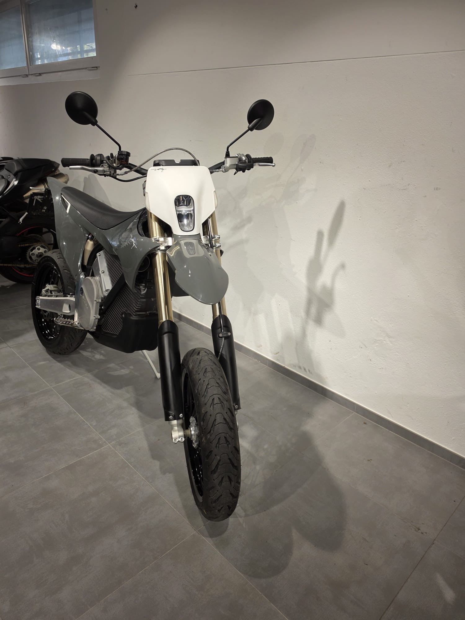 STARK VARG SM-showroom-element-1