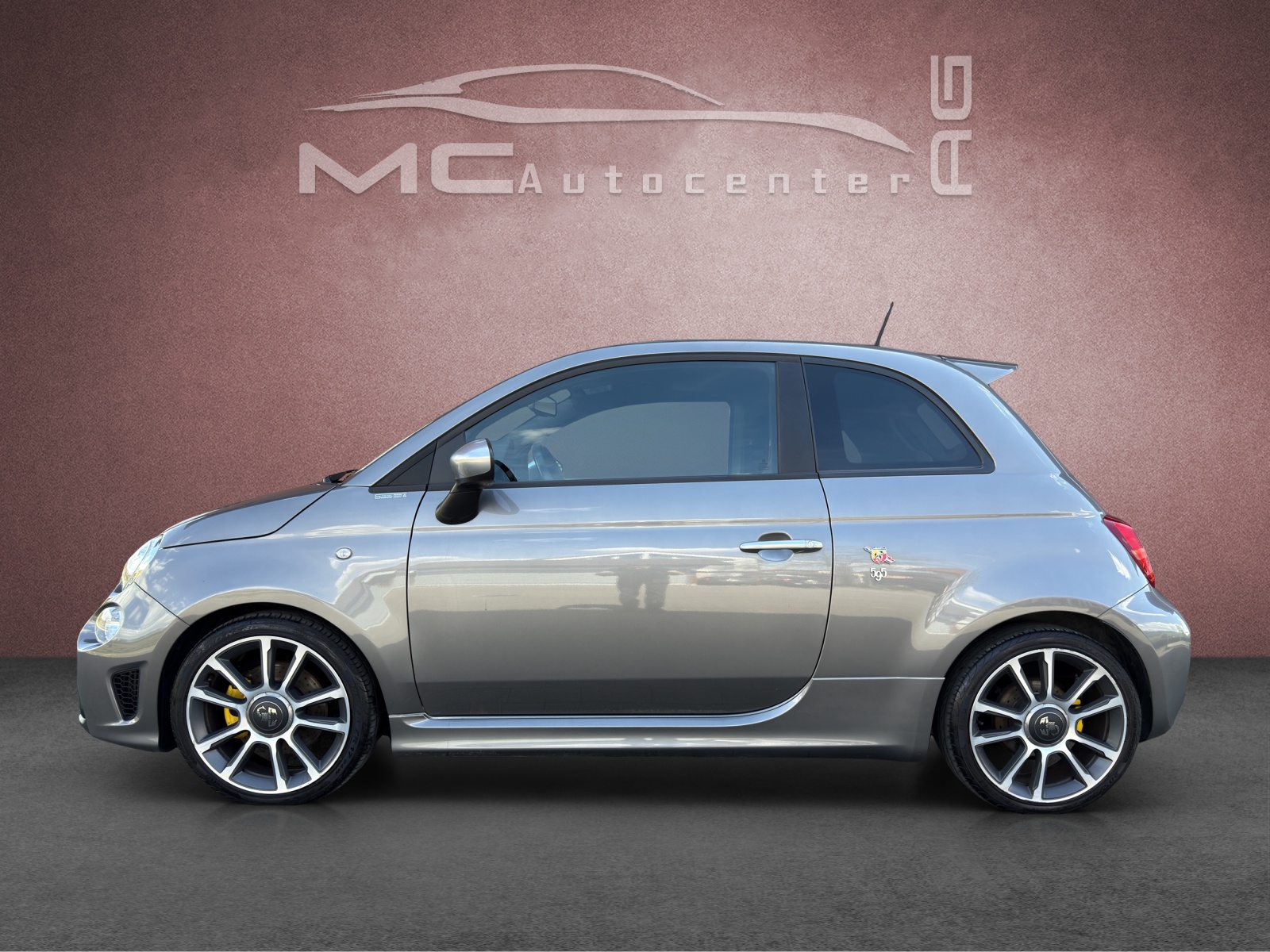 FIAT 595 1.4 16V Turbo Abarth Turismo Dualogic-image-1