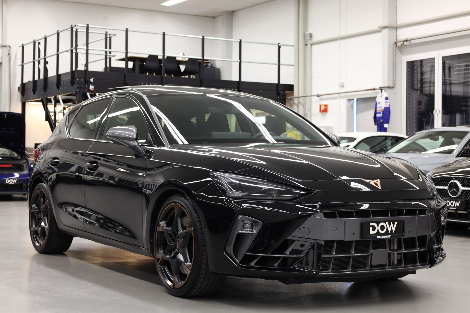 CUPRA Leon 2.0 TSI 300 VZ DSG-showroom-element-1