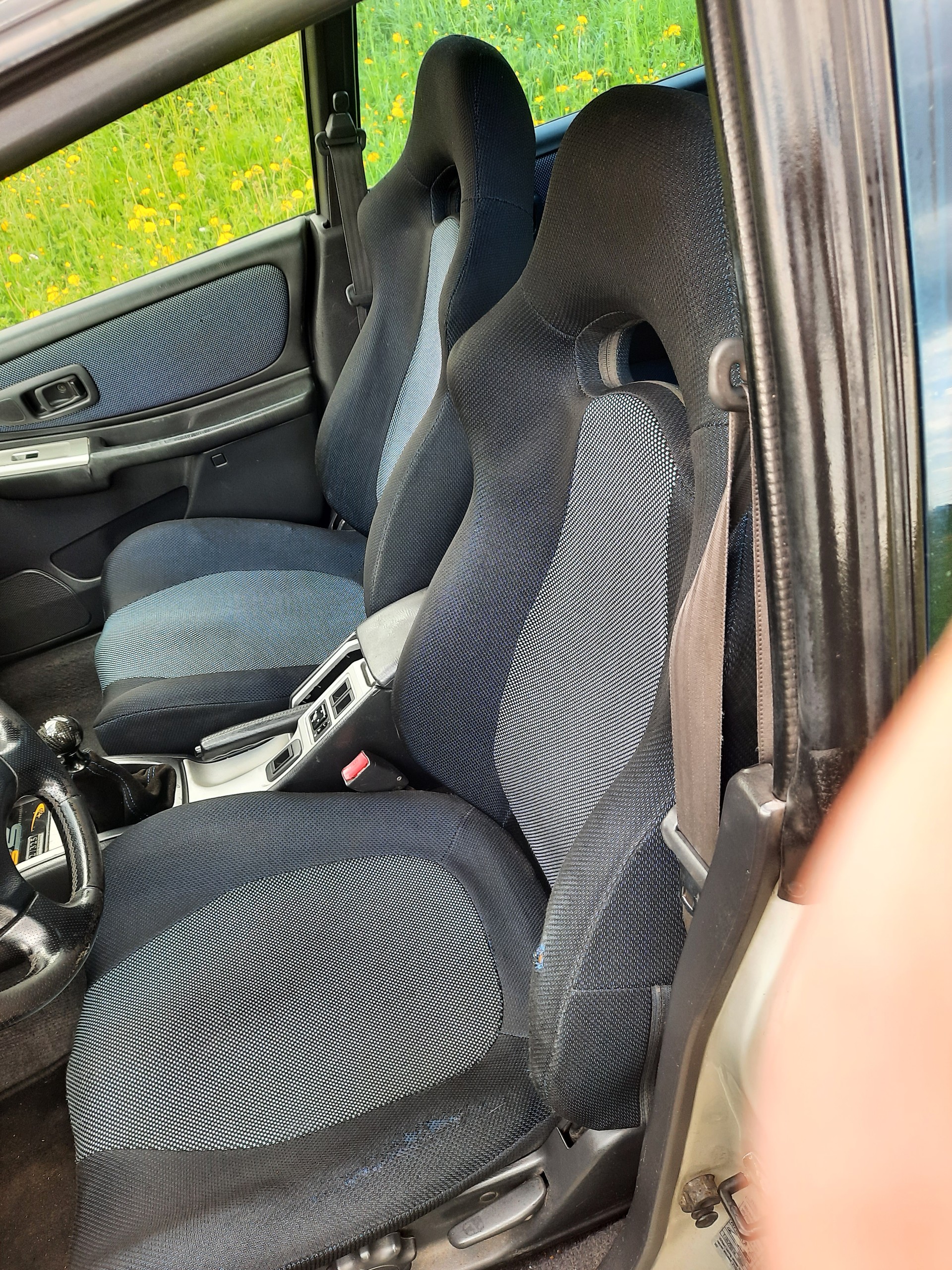 SUBARU Impreza 2.0 Turbo-image-10