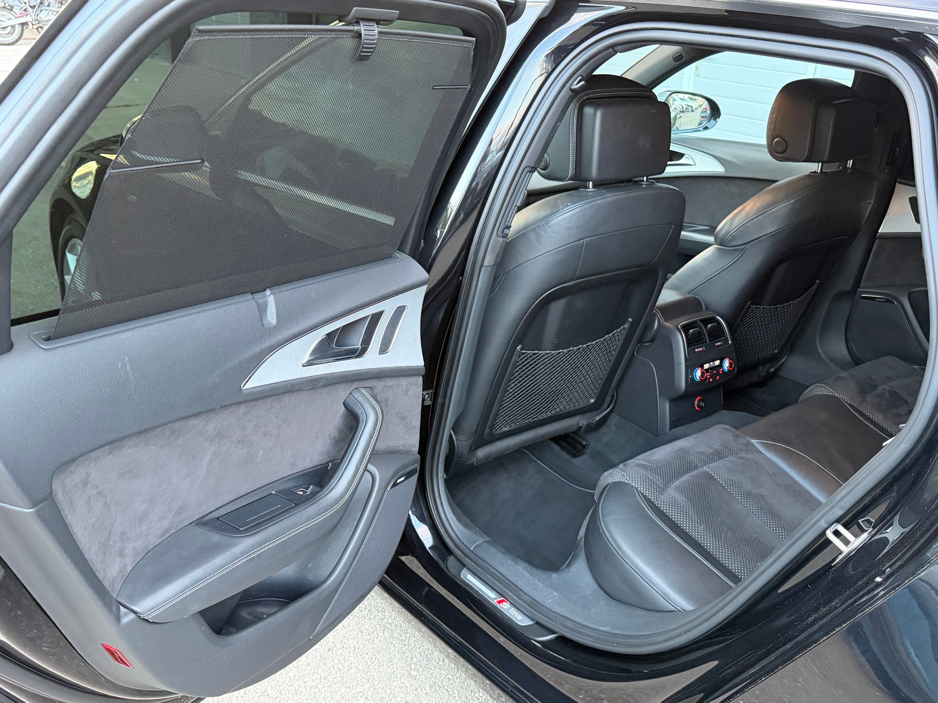 AUDI A6 Avant 3.0 TDI V6 quattro S-tronic S-Line-image-11
