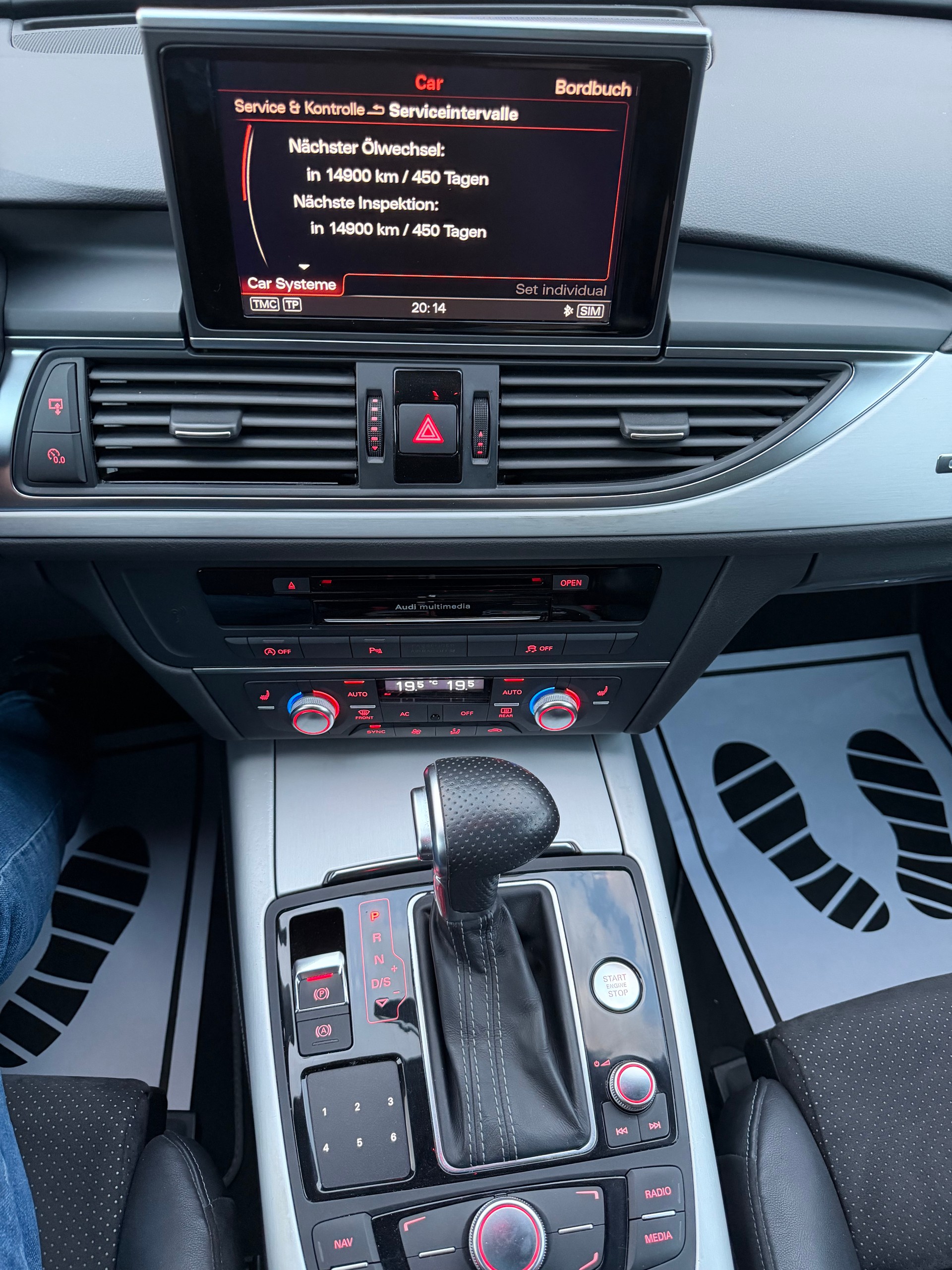 AUDI A6 Avant 3.0 TDI V6 quattro S-tronic S-Line-image-12