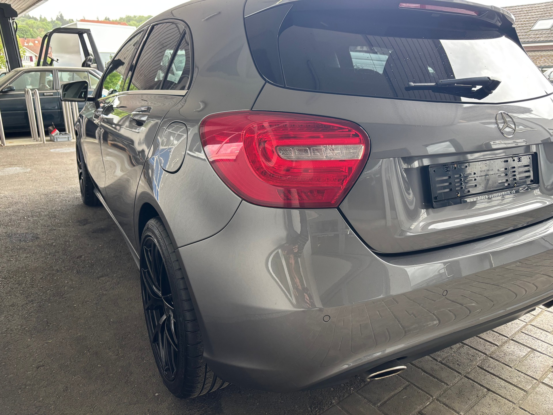 MERCEDES-BENZ A 200 Urban 7G-DCT-image-6