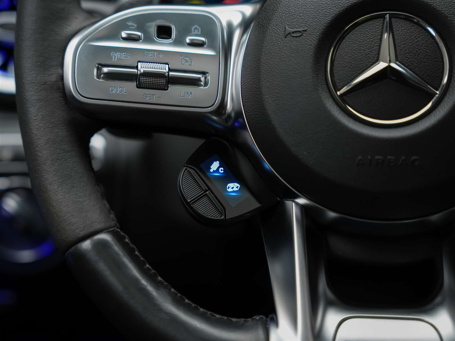 MERCEDES-BENZ C 63 S AMG 9G-tronic *Facelift*360° Kamera*Panorama*AMG Carbon Packet*-image-30