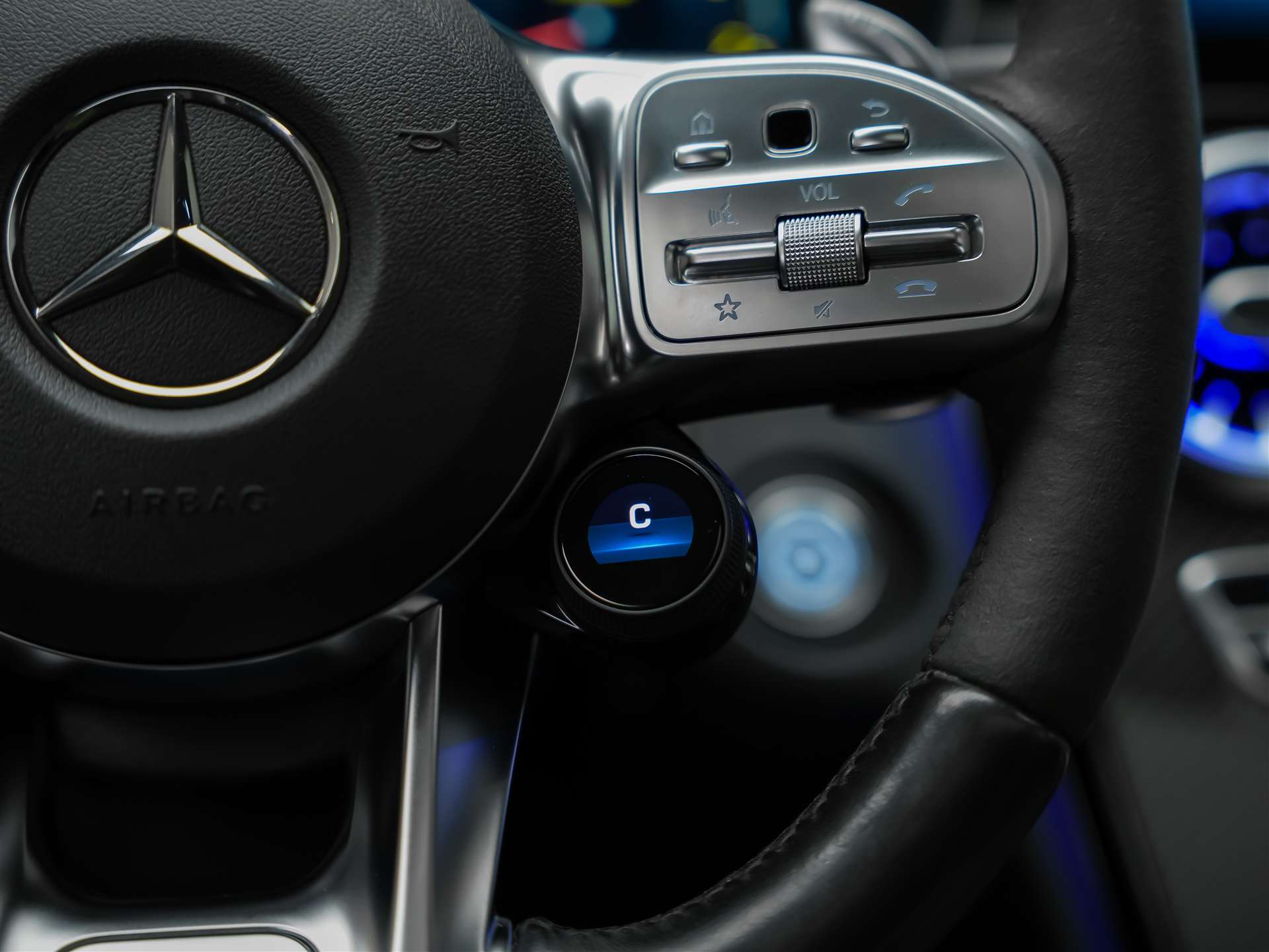 MERCEDES-BENZ C 63 S AMG 9G-tronic *Facelift*360° Kamera*Panorama*AMG Carbon Packet*-image-31