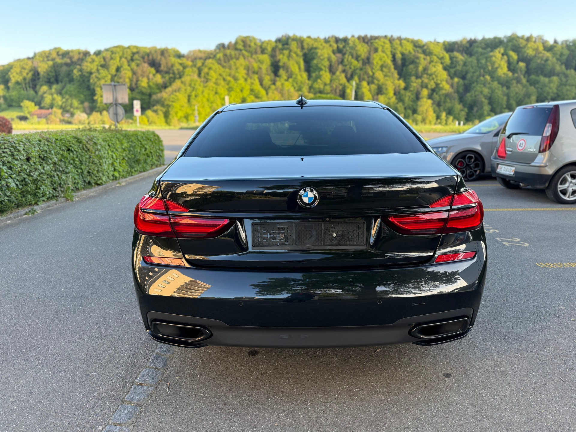 BMW 740d xDrive-image-2