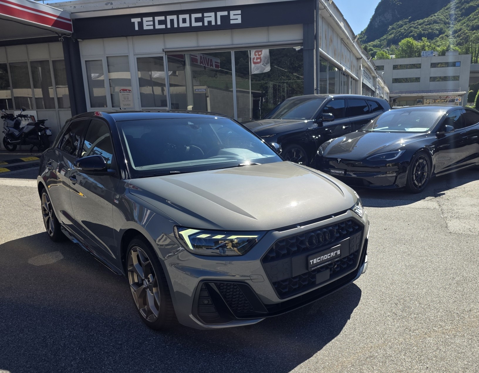 AUDI A1 Sportback 35 TFSI S Line S-tronic-image-24