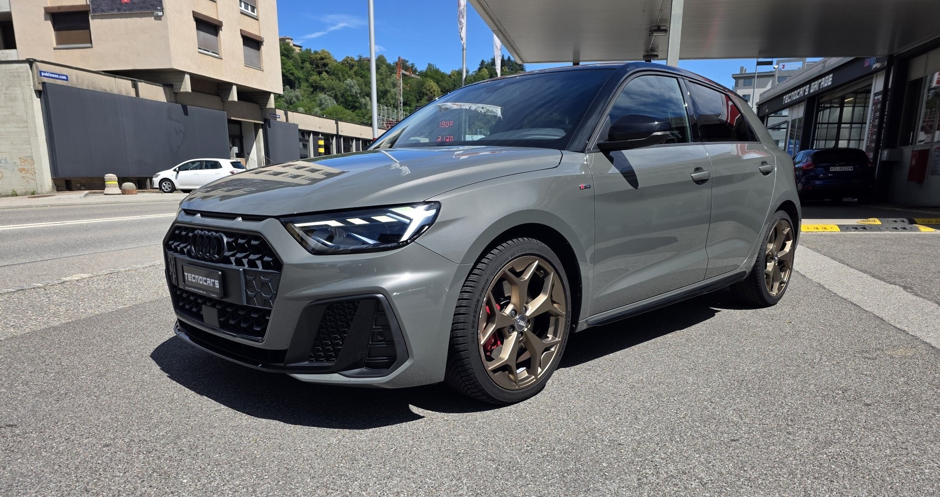AUDI A1 Sportback 35 TFSI S Line S-tronic-image-5