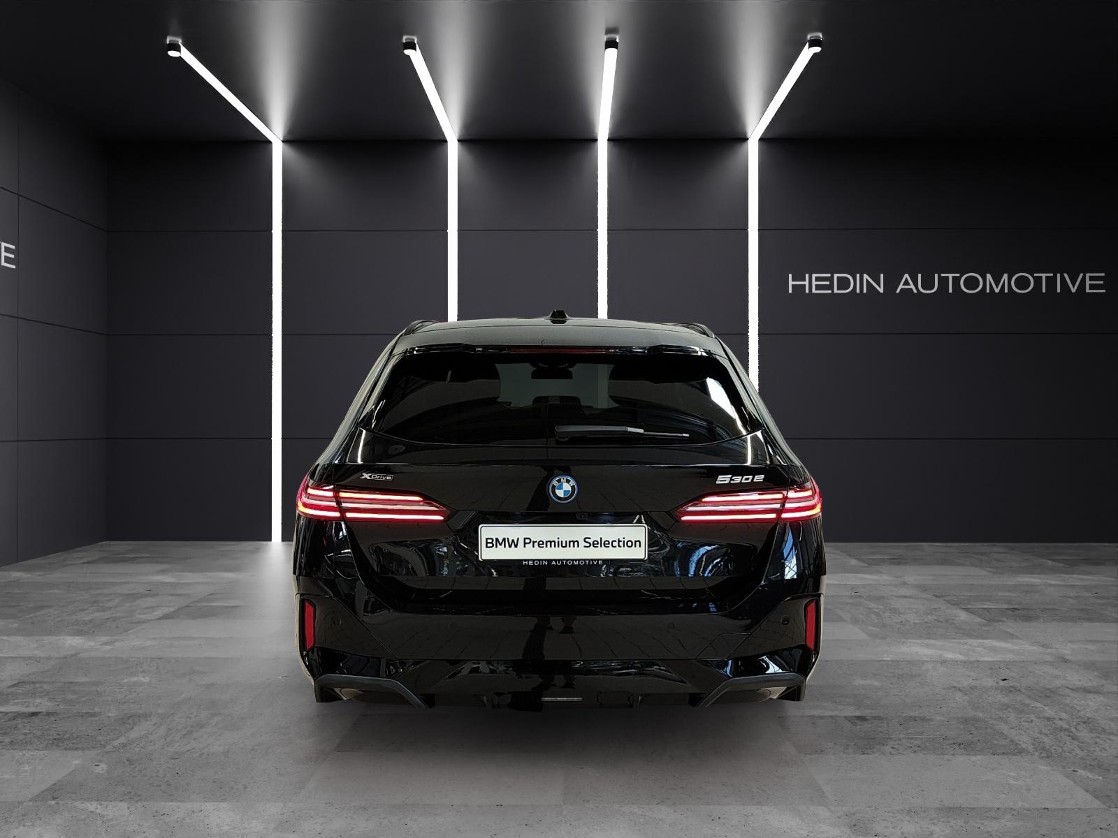 BMW 530e xDrive Touring Attraktiven Leasingzinssatz ab 0.9 % bei Abschluss einer BMW Fahrzeugversicherung.-image-4