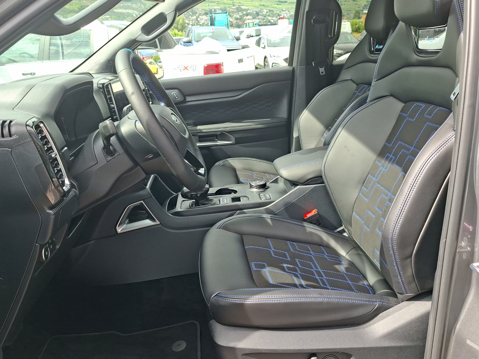FORD RANGER MSRT 3.0 Eco Blue e-4WD Automatique-image-4