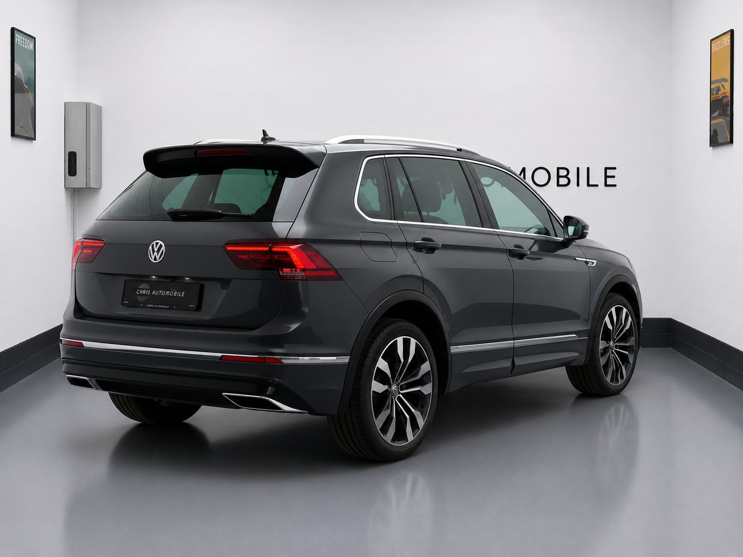 VW Tiguan 2.0 TDI SCR Highline 4Motion DSG-showroom-element-3