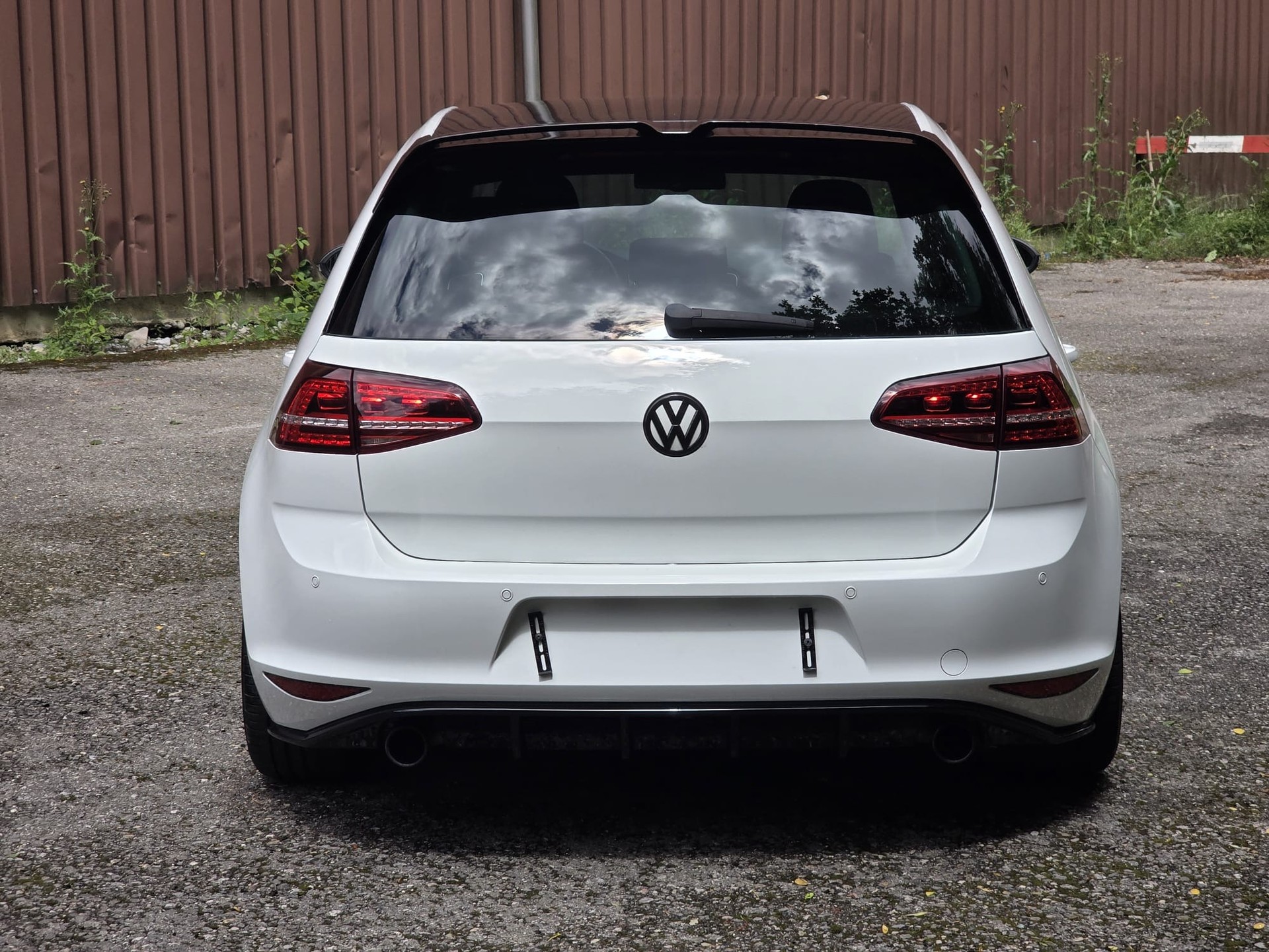 VW Golf 2.0 TSI GTI Performance DSG-image-4