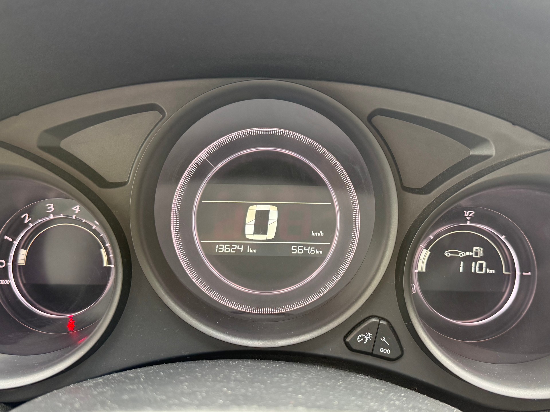 CITROEN C4 1.2 Pure Tech Feel-image-13
