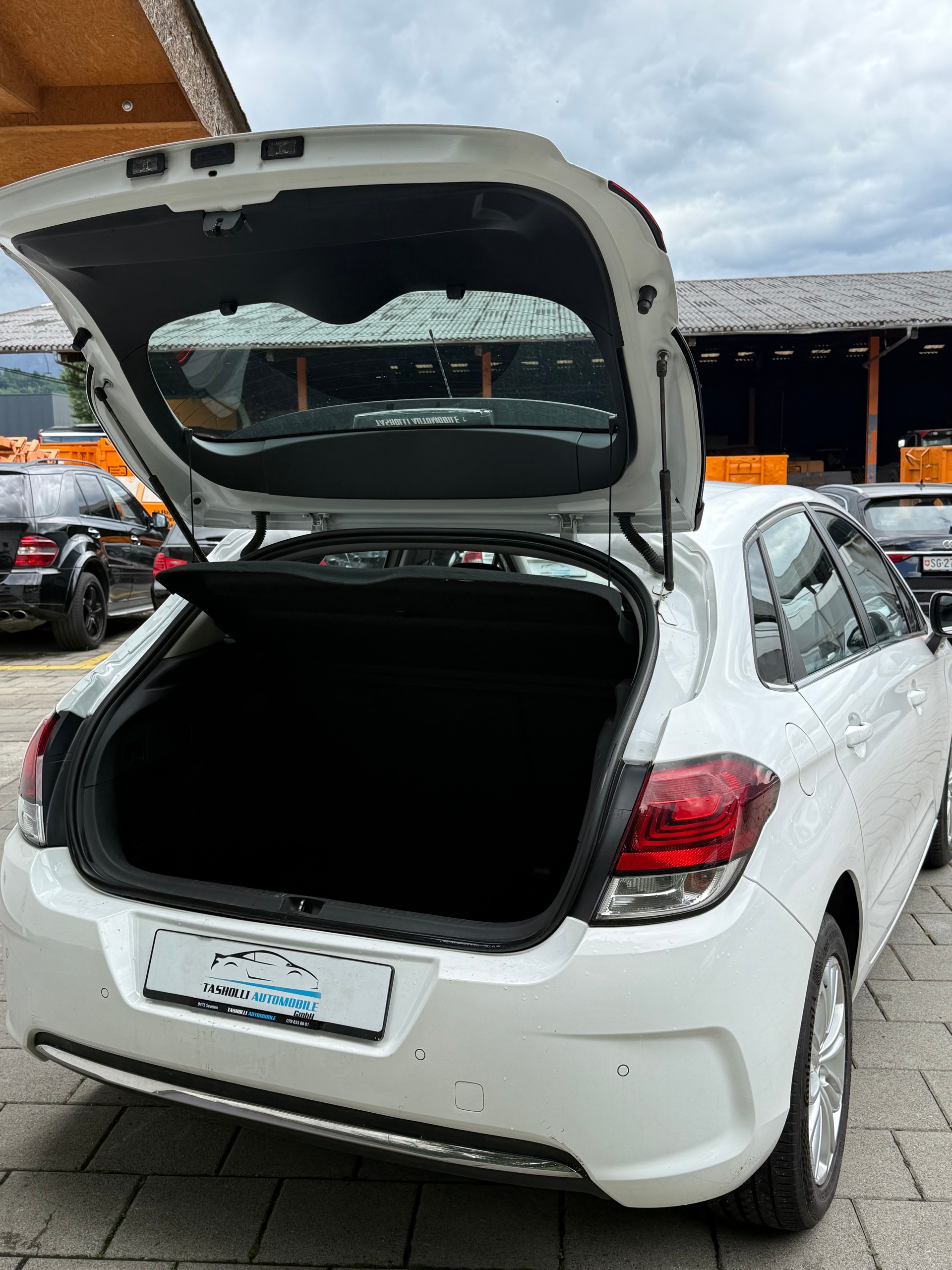 CITROEN C4 1.2 Pure Tech Feel-image-5