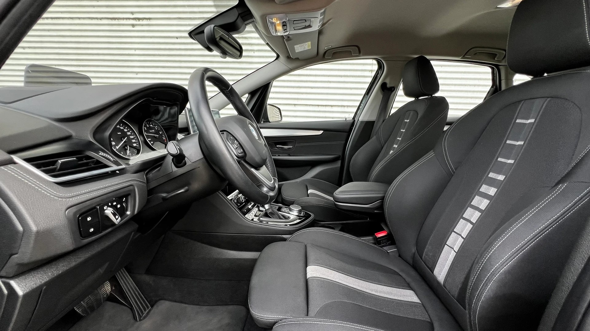 BMW 220i ACTIVE TOURER SPORT LINE STEPTRONIC l 192 PS-image-23