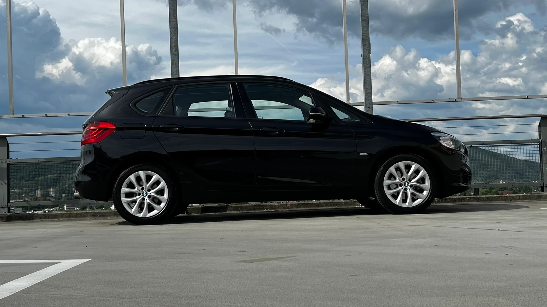 BMW 220i ACTIVE TOURER SPORT LINE STEPTRONIC l 192 PS-image-0