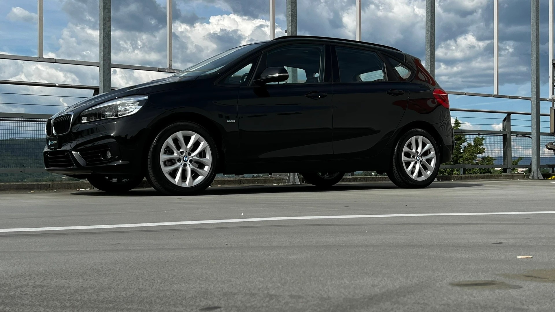 BMW 220i ACTIVE TOURER SPORT LINE STEPTRONIC l 192 PS-image-13