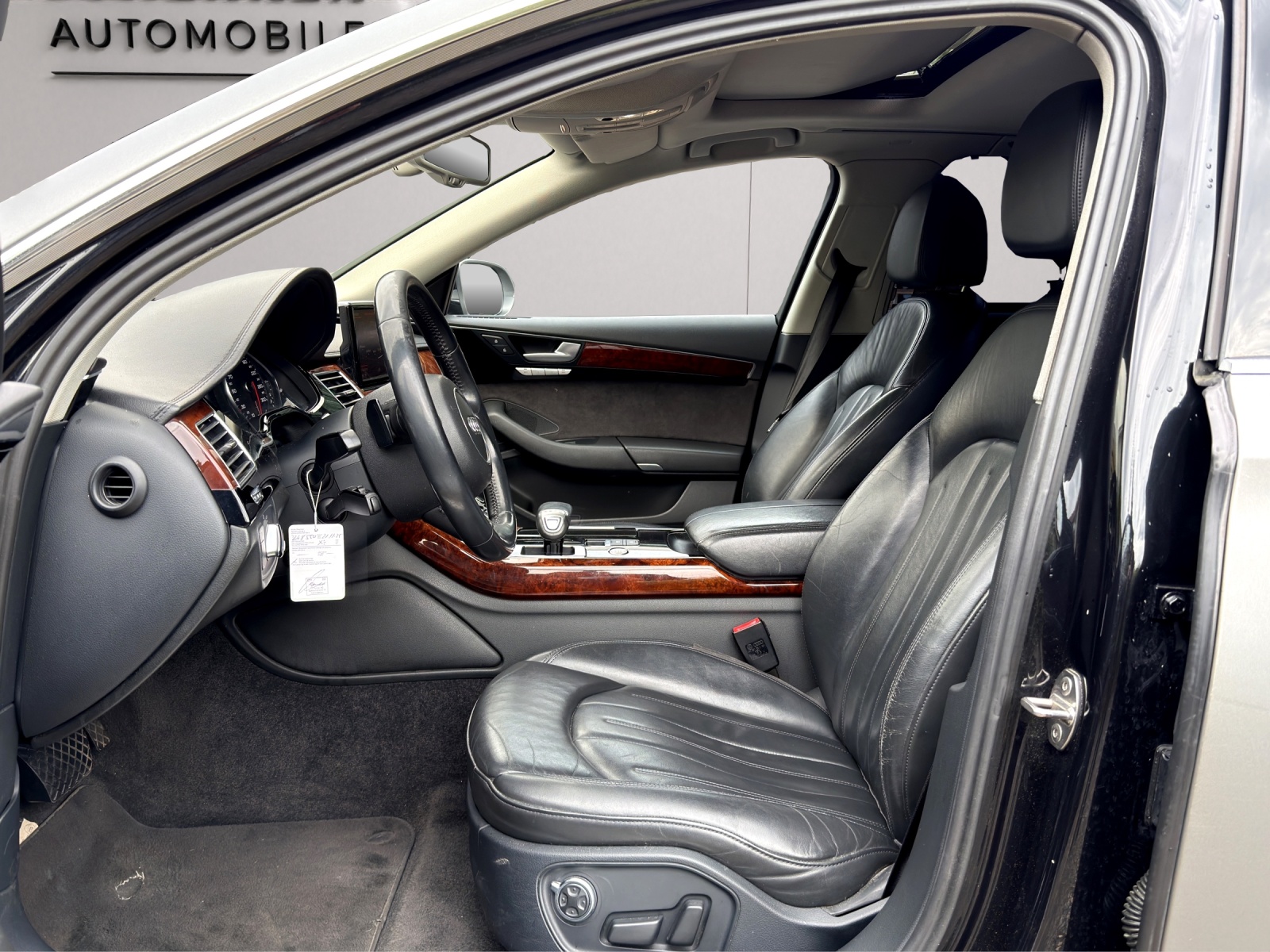 AUDI A8 3.0 TDI quattro tiptronic-image-11