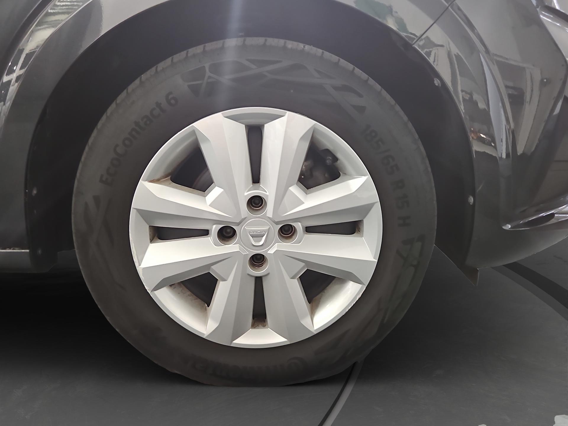 DACIA Sandero TCe 90 Comfort-image-15