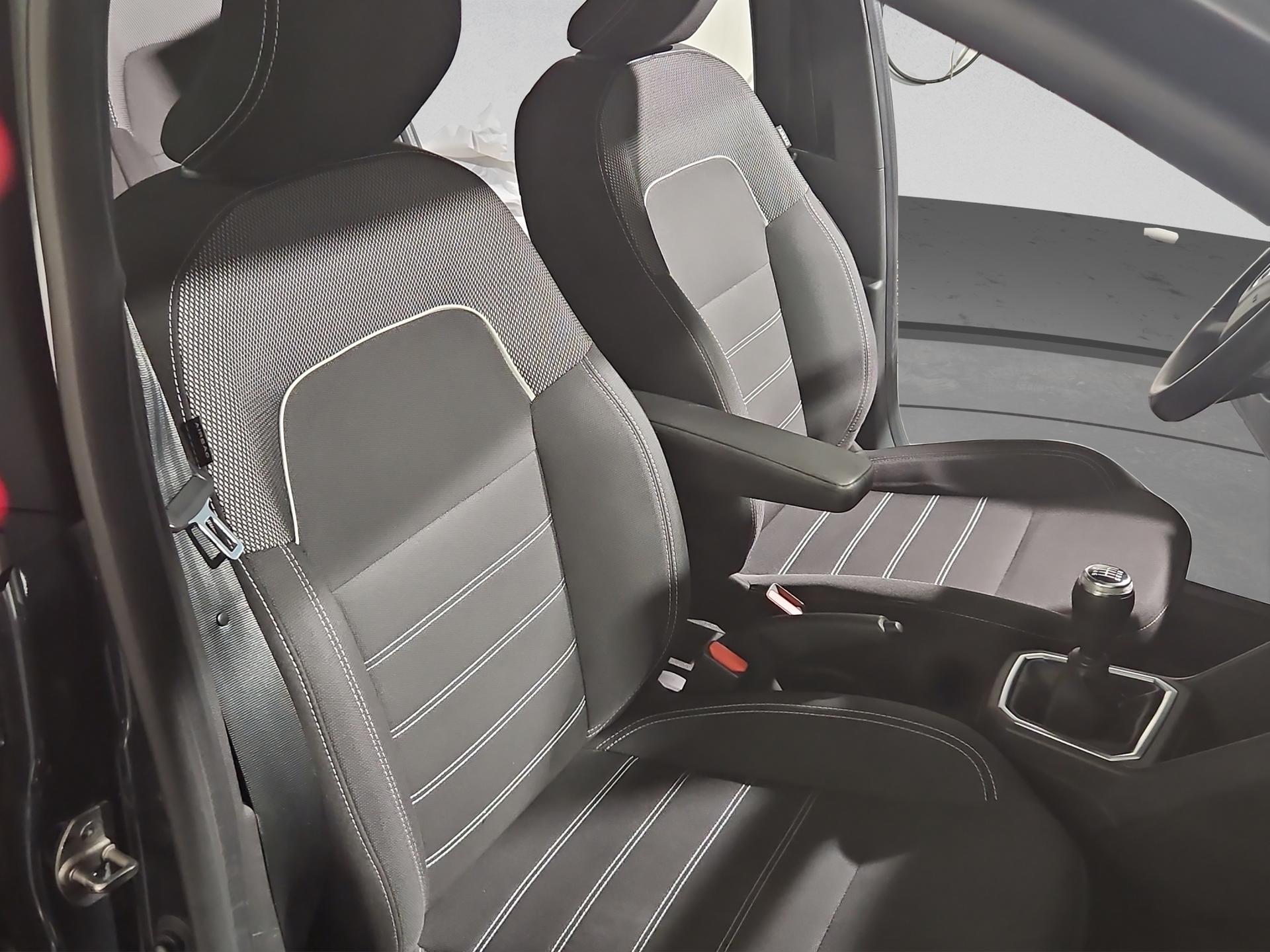 DACIA Sandero TCe 90 Comfort-image-14