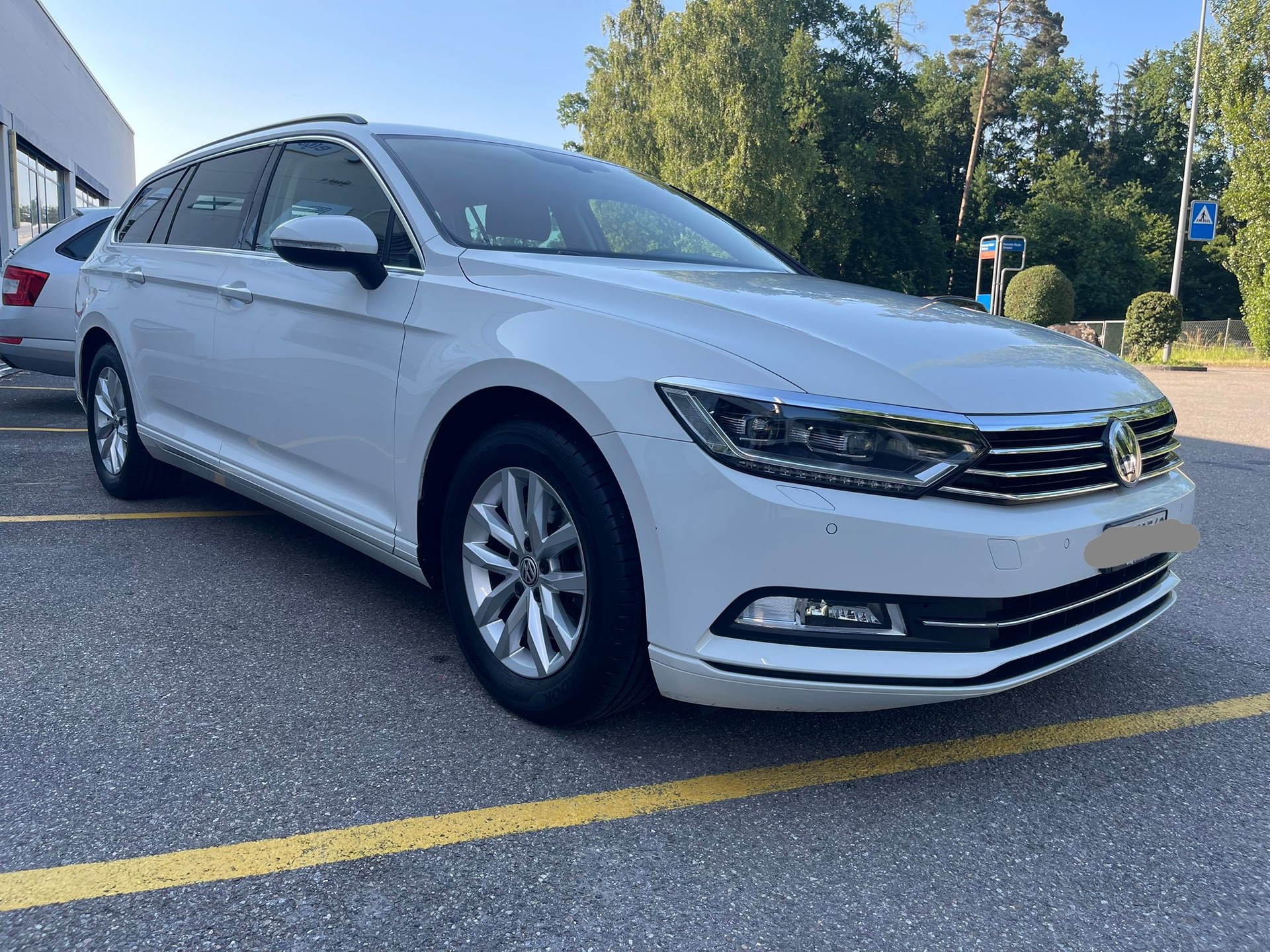 VW Passat Variant 2.0 TDI BMT Trendline DSG-showroom-element-2