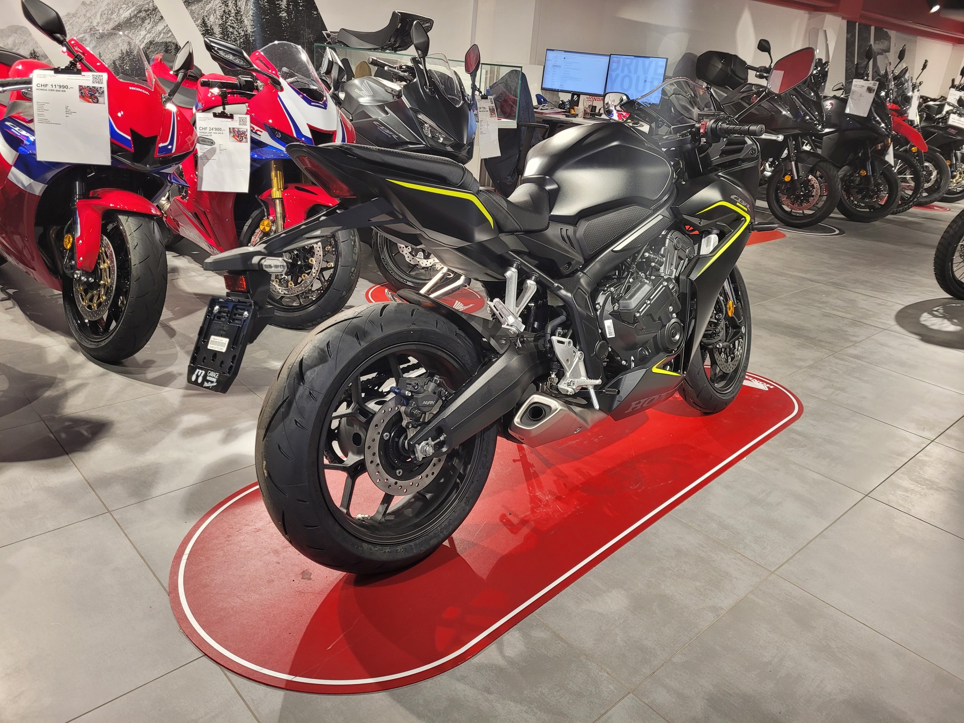 HONDA CBR 650 R E-Clutch (35kW)-image-2