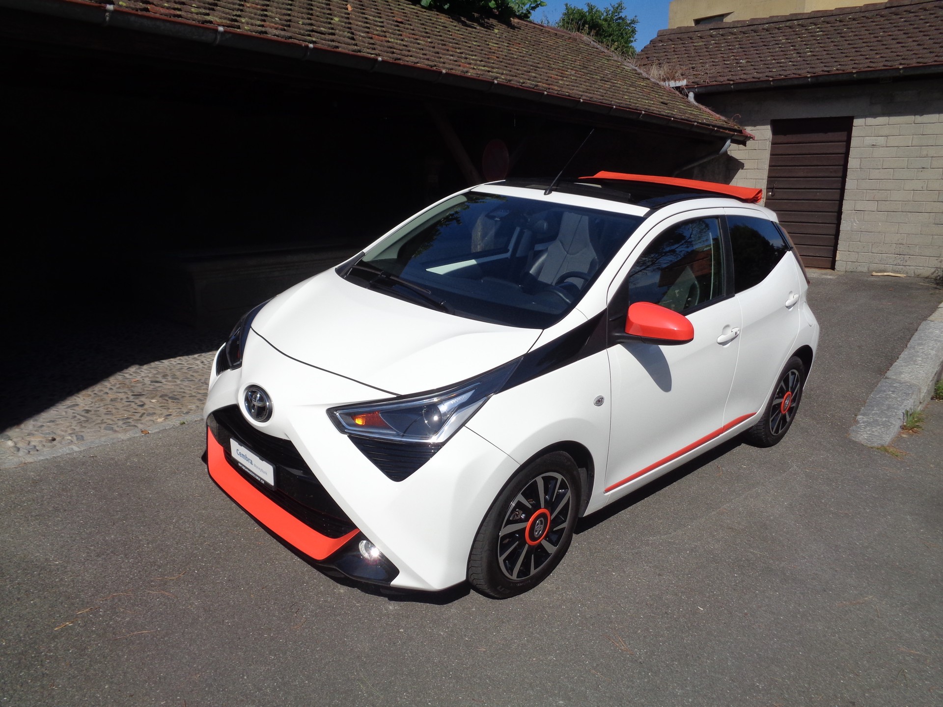 TOYOTA Aygo 1.0 VVT-i Limited White-image-1