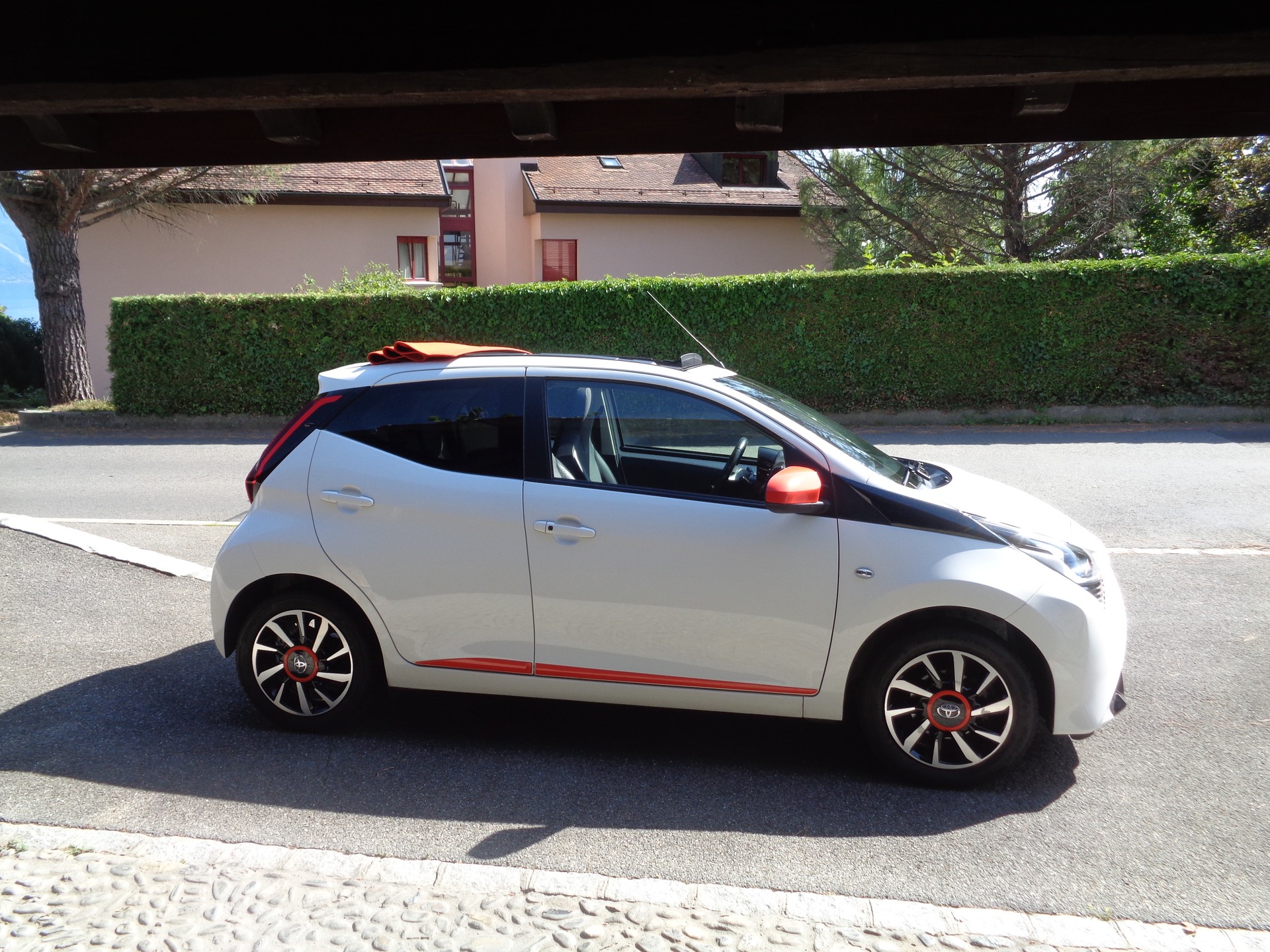 TOYOTA Aygo 1.0 VVT-i Limited White-image-5